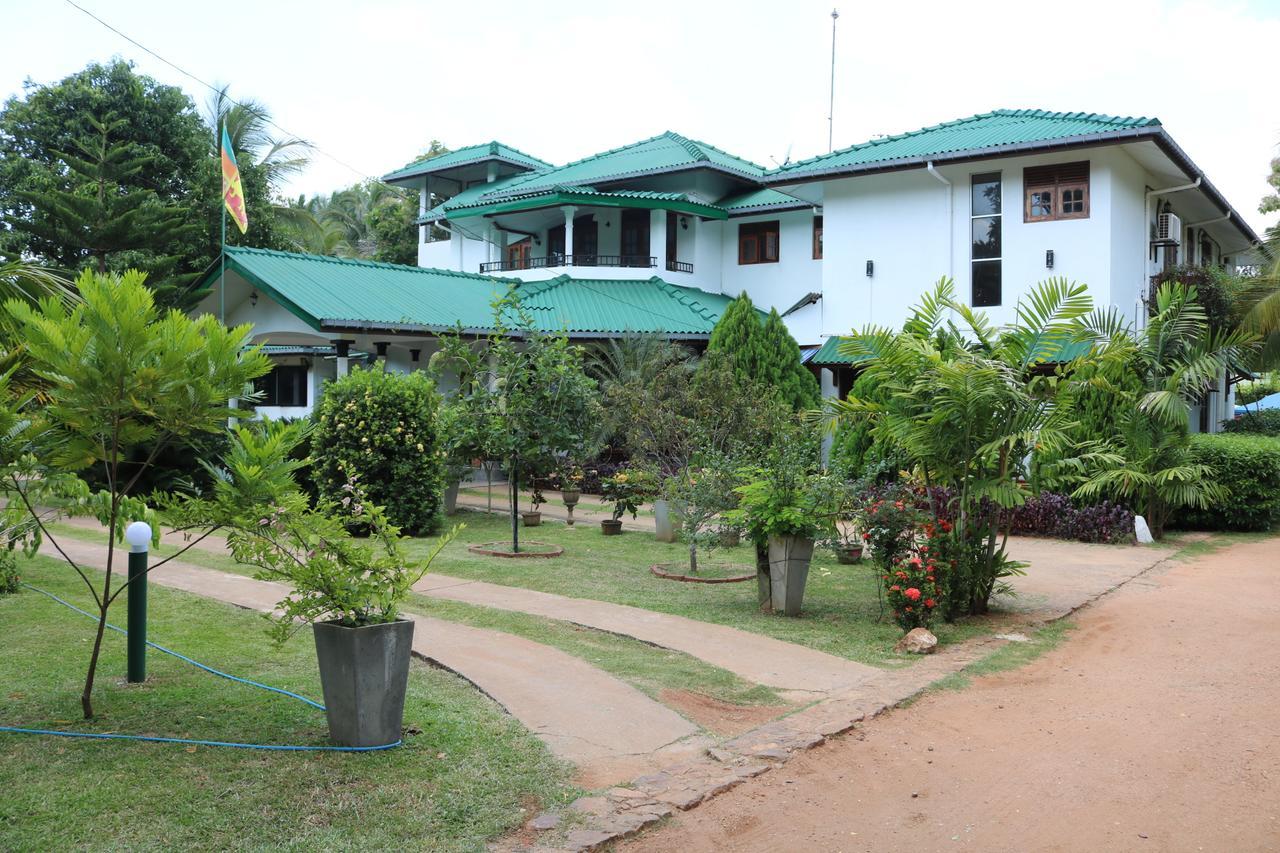 Margosa Lake Resort Anuradhapura Dış mekan fotoğraf